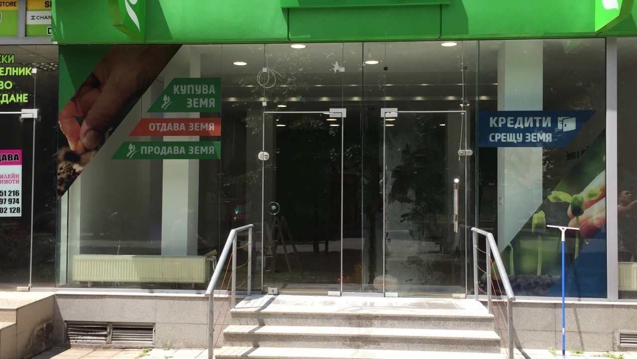 Външна реклама — реализация 65